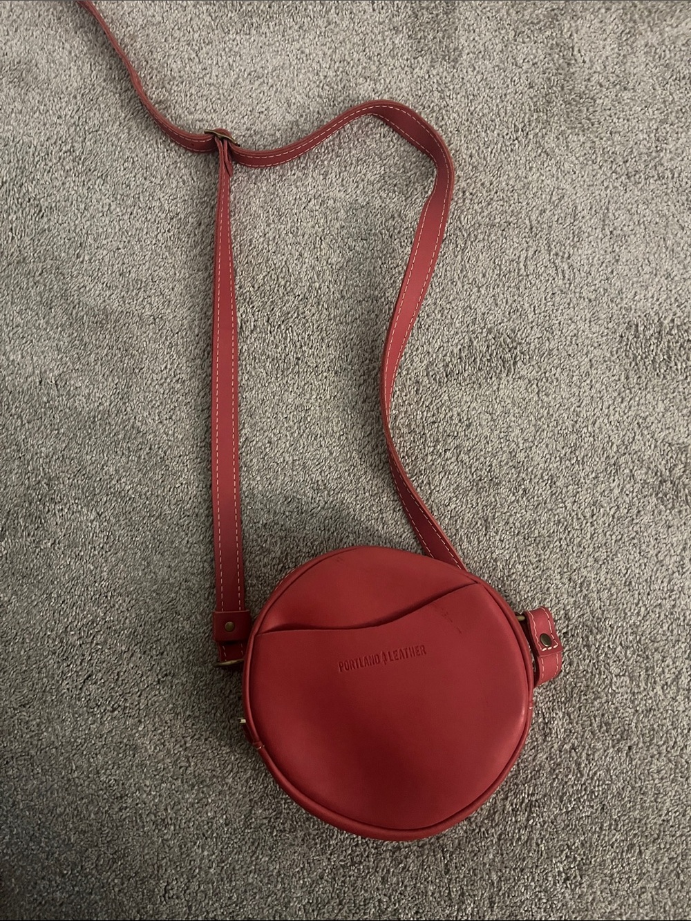 Portland Leather pink Round Crossbody Bag